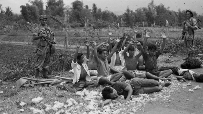 Bandingkan kondisi bangsa indonesia pada masa penjajahan dengan masa kemerdekaan
